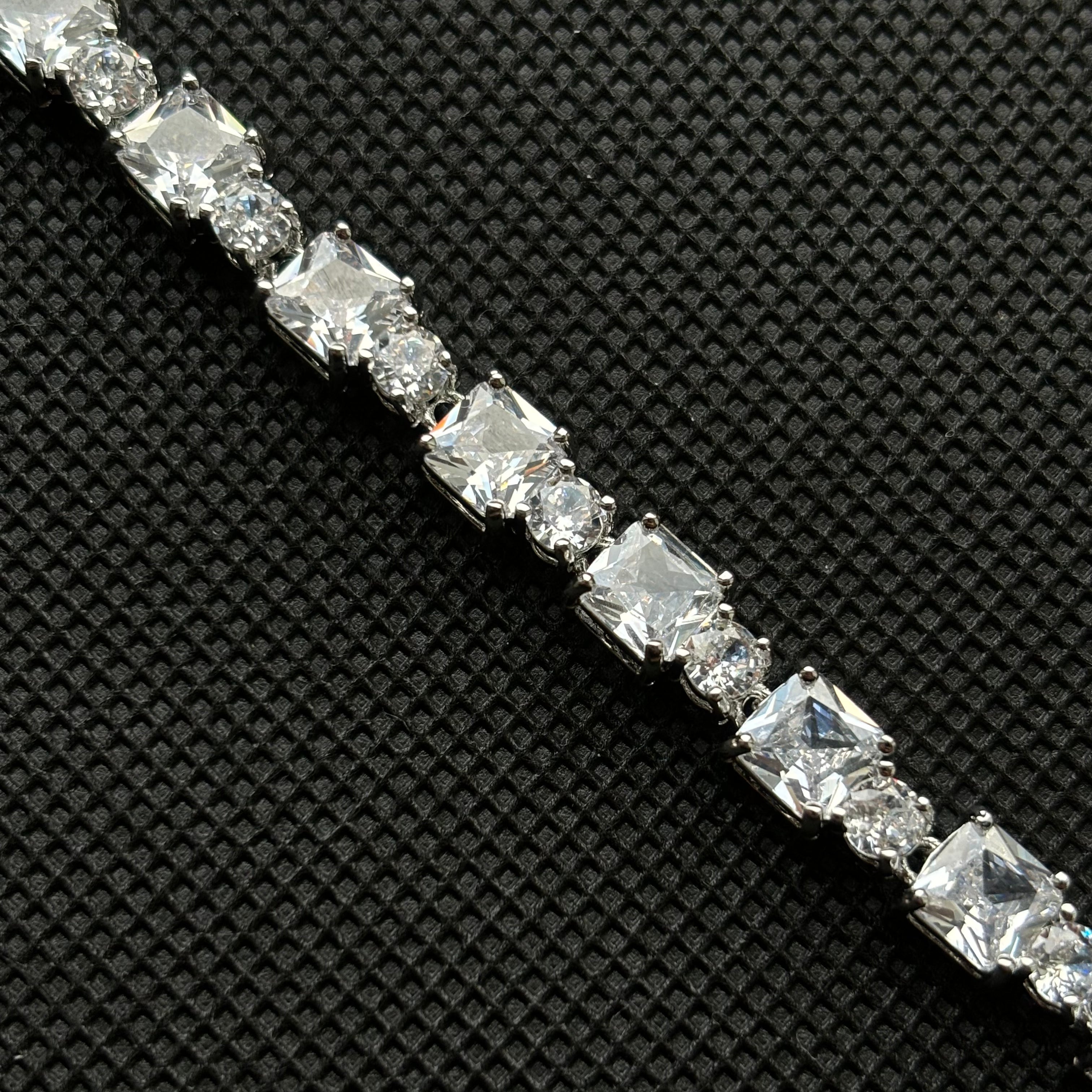 Square Crystal Bracelet (Silver)